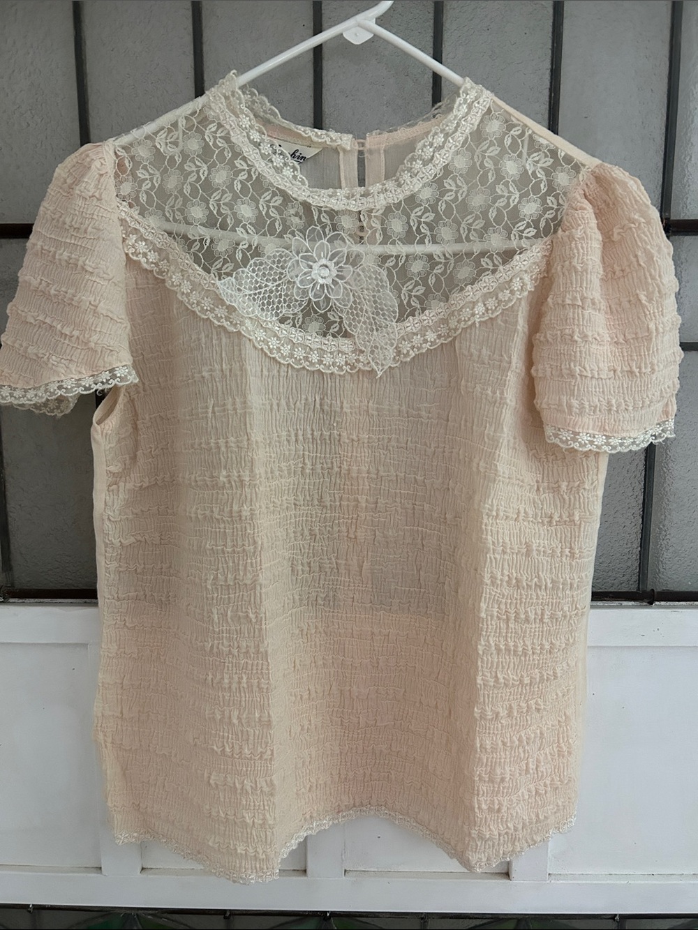 Vintage-Inspired Lace Yoke Blouse in Soft cream